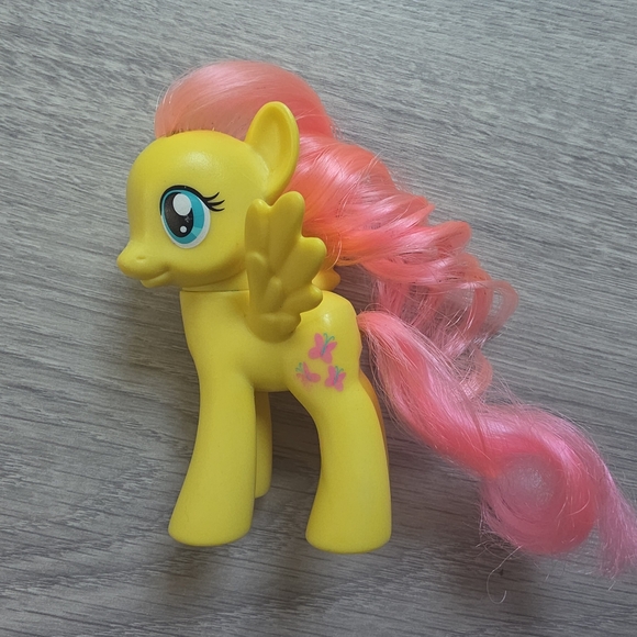 My Little Pony Fluttershy Brushable - Picture 1 of 8